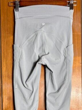Lululemon Size 2 Swift Speed High-Rise Tight Gull Gray Leggings w Side Pockets